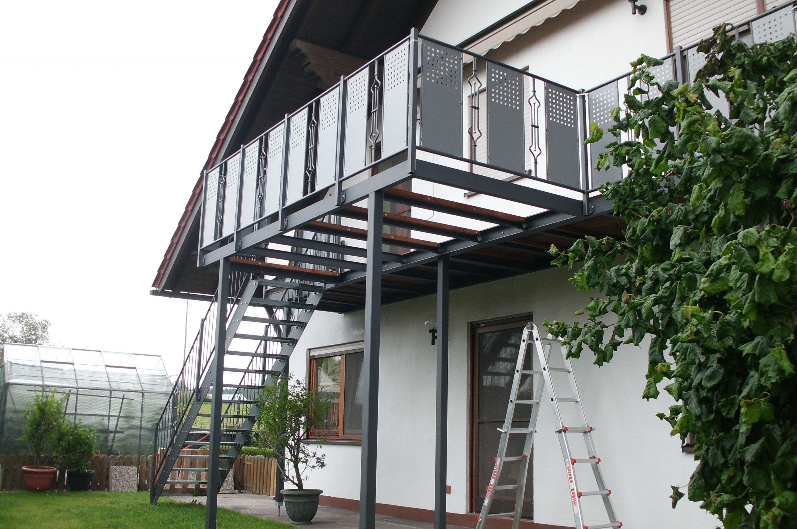 Schlosserei Brückner - Anstellbalkone Kundenprojekte